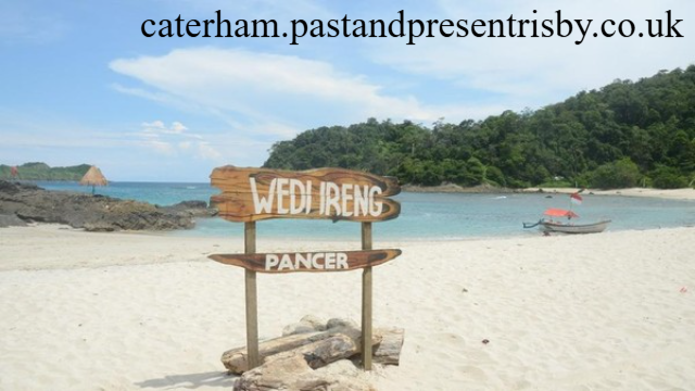 Eksotisme Pantai Wedi Ireng: Surga Tersembunyi di Banyuwangi